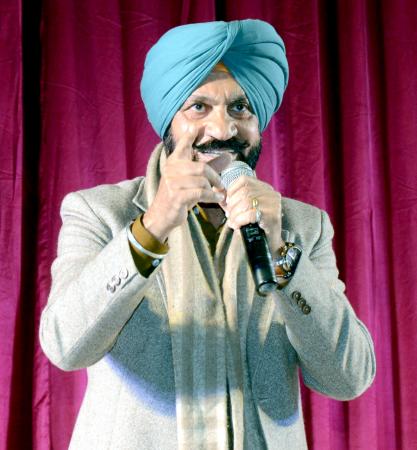 Renowned Punjabi Singer Sh. Pammi Bai also attended the event